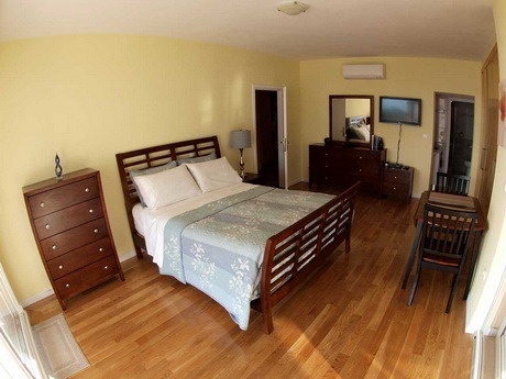 Studio apartman iz drugog kuta – Apartman 1